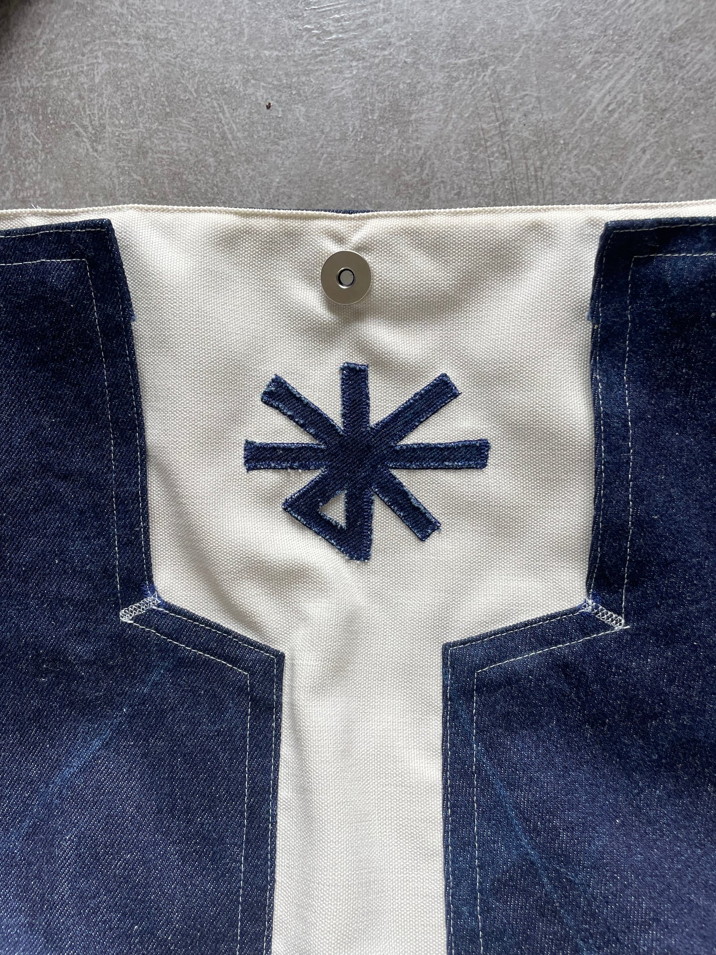 NY TRANSIT PETITE TAILLE. 2497