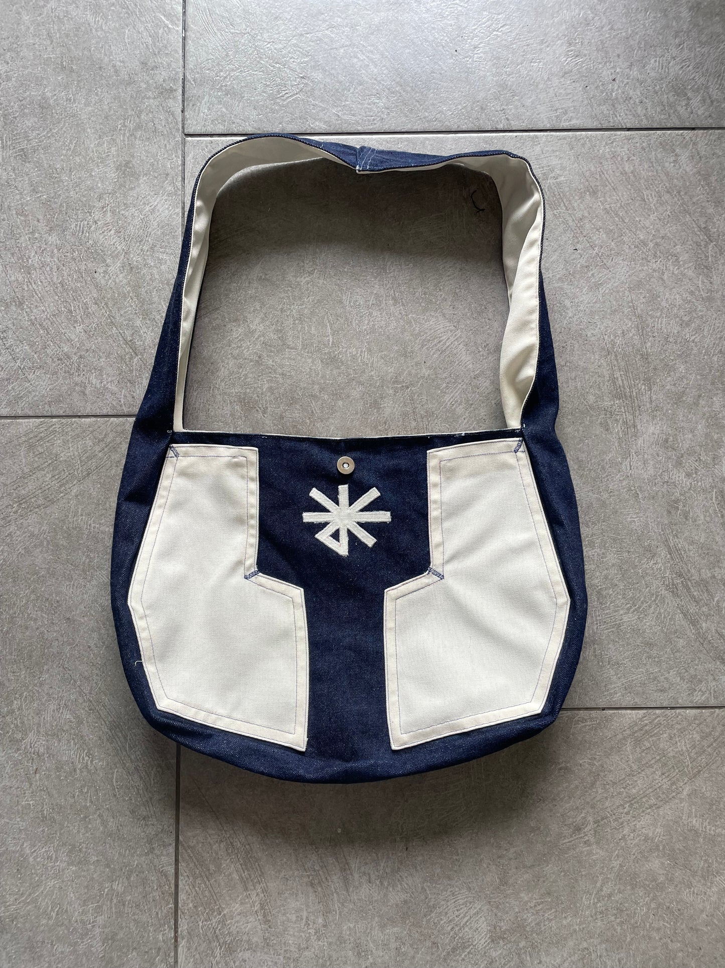NY TRANSIT PETITE TAILLE. 2497